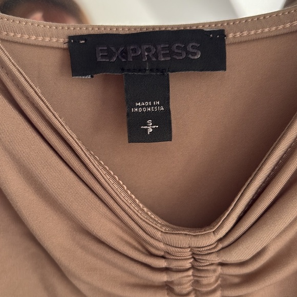 Express Tank Top - Picture 2 of 3